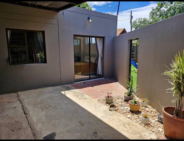 1 BEDROOM PROPERTY TO RENT IN WESTDENE